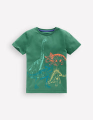 Linear Stitch T-shirt-Spruce Green Dinos / Boden us