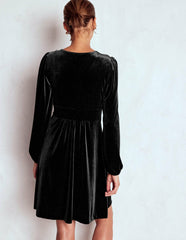 Jocelyn Short Velvet Dress-Black / Boden Online