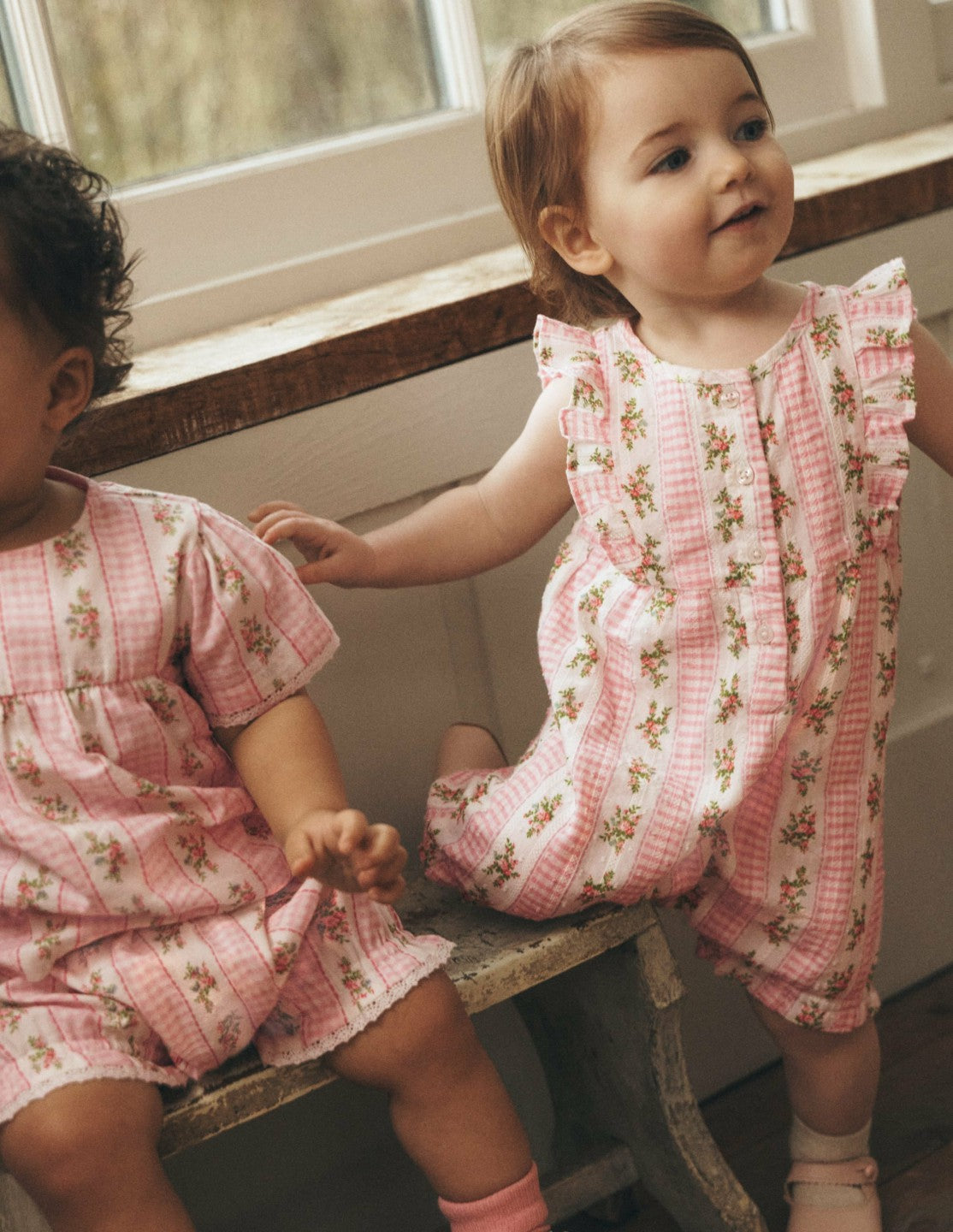 Short Frill Bubble Romper-Pink Gingham Floral / Boden