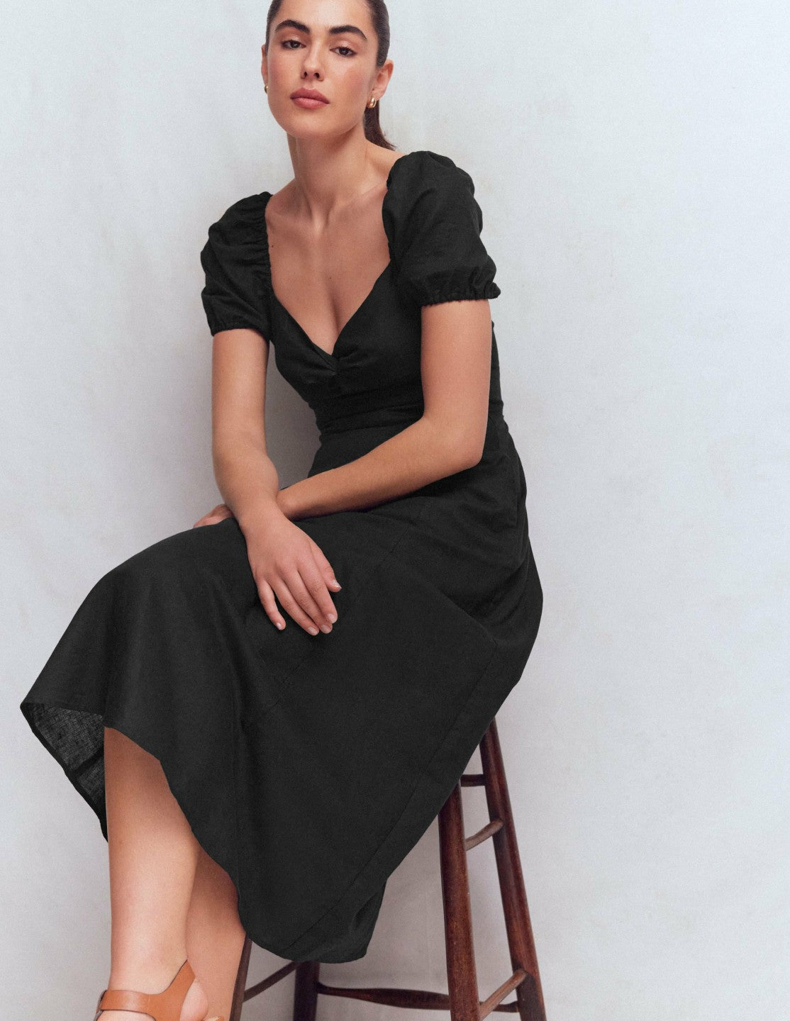 Twist Front Linen Blend Dress-Black / Boden