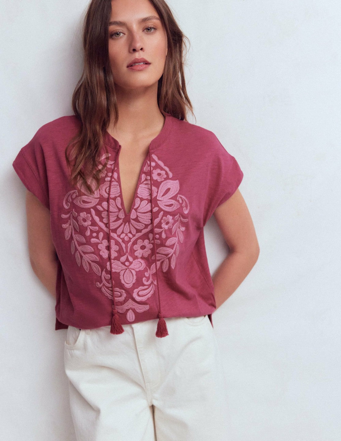Nina Embroidered Notch T-shirt-Malaga, Formica Pink / Boden Sale
