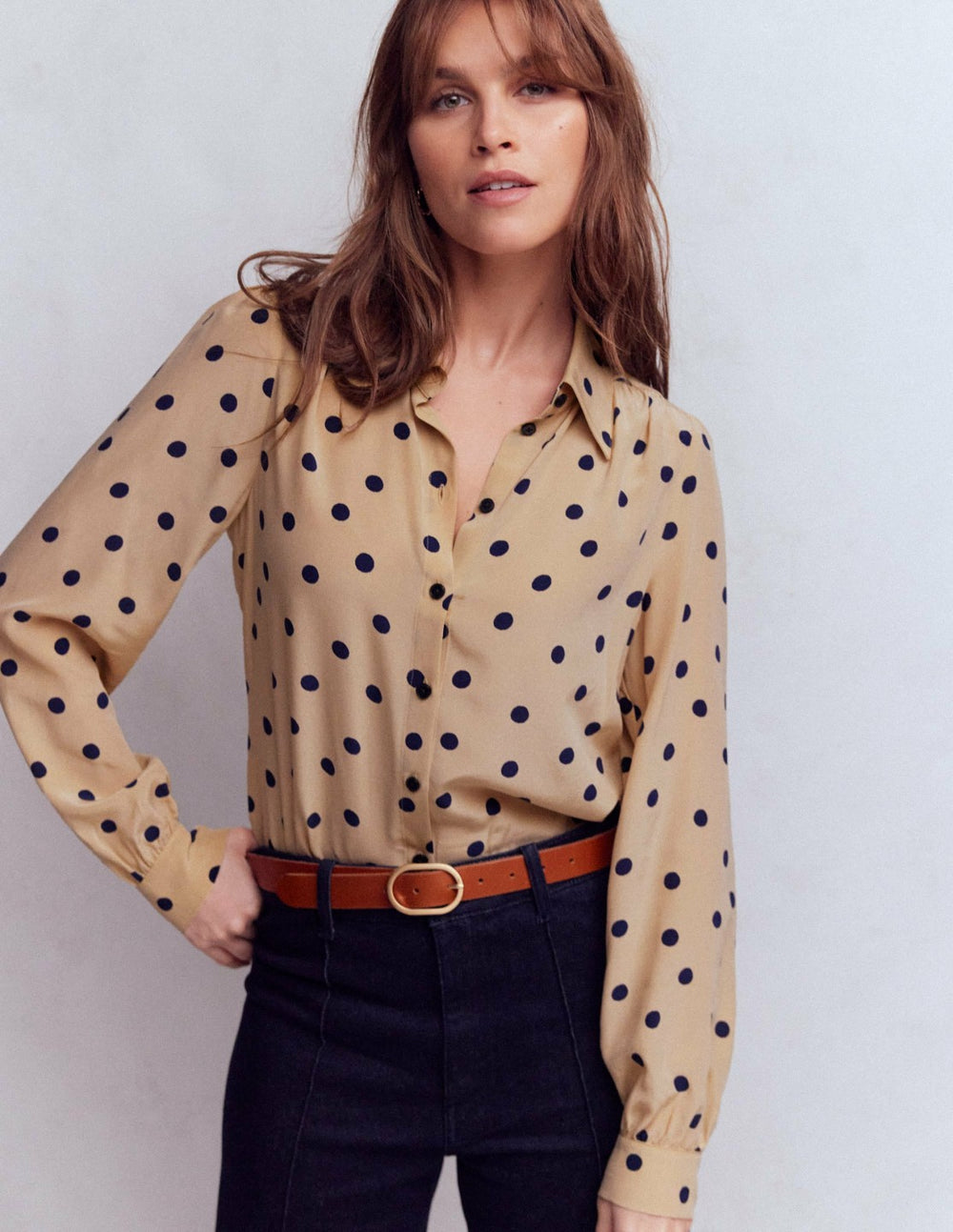 Sara Silk Shirt-Sand, Painted Dot Spaced / Boden Online