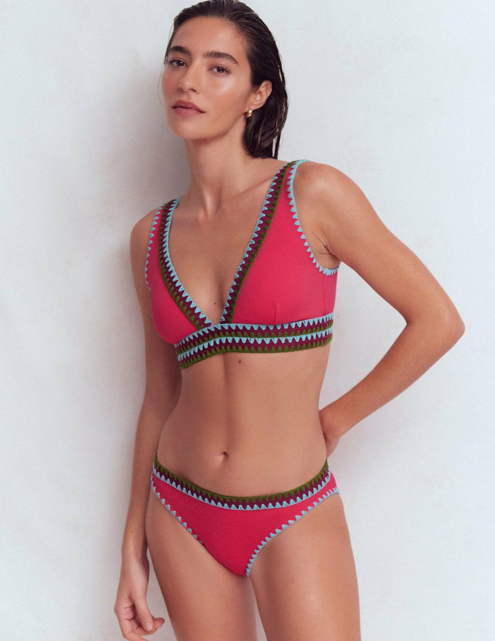 Porto V-neck Bikini Top-Rosy, Embroidery / Boden Online