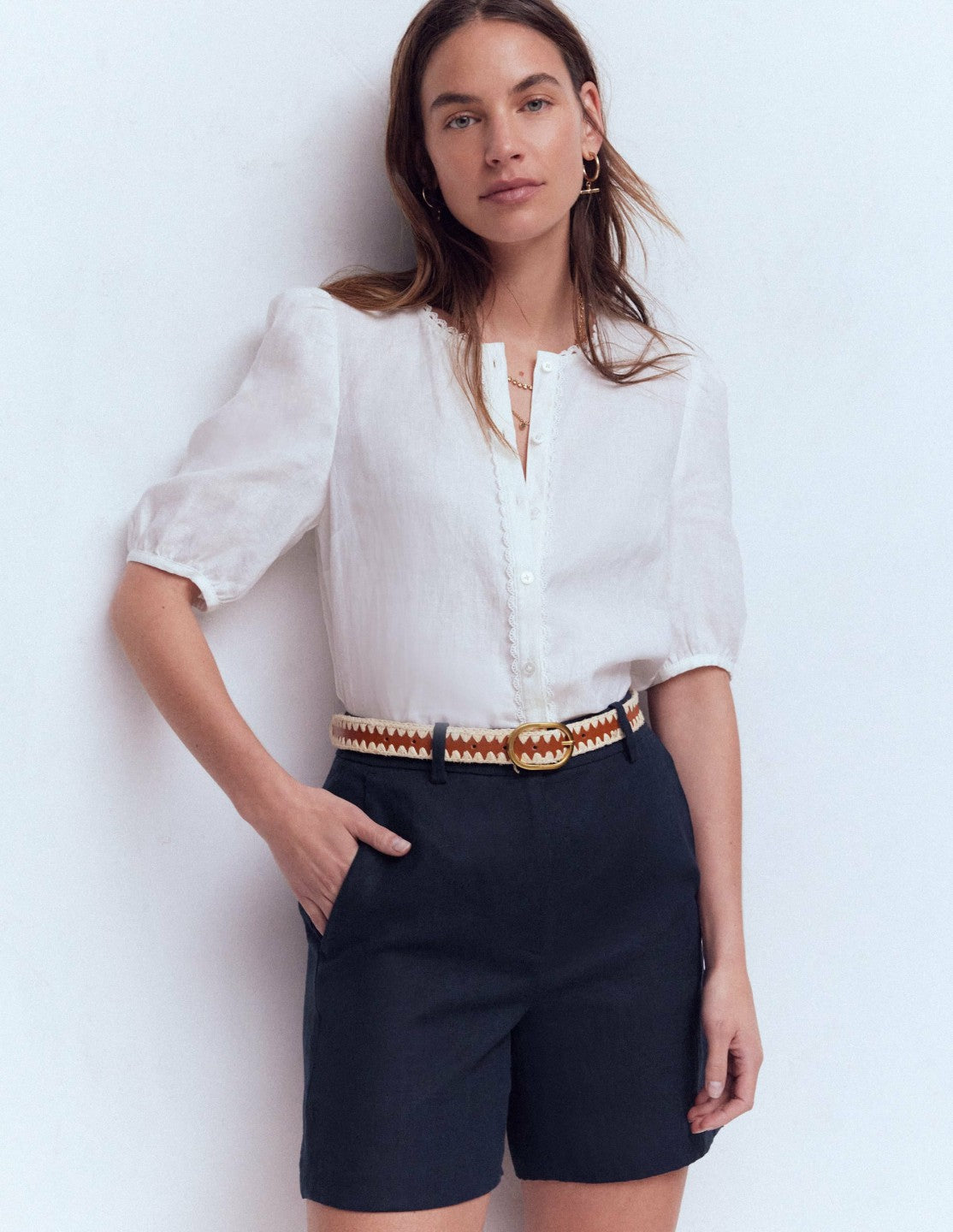 Belgravia Linen Shorts-Navy / Boden
