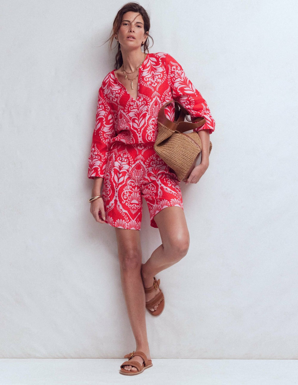 Kensington Linen Shorts-Poppy Red, Ornamental Garden / Boden Discount