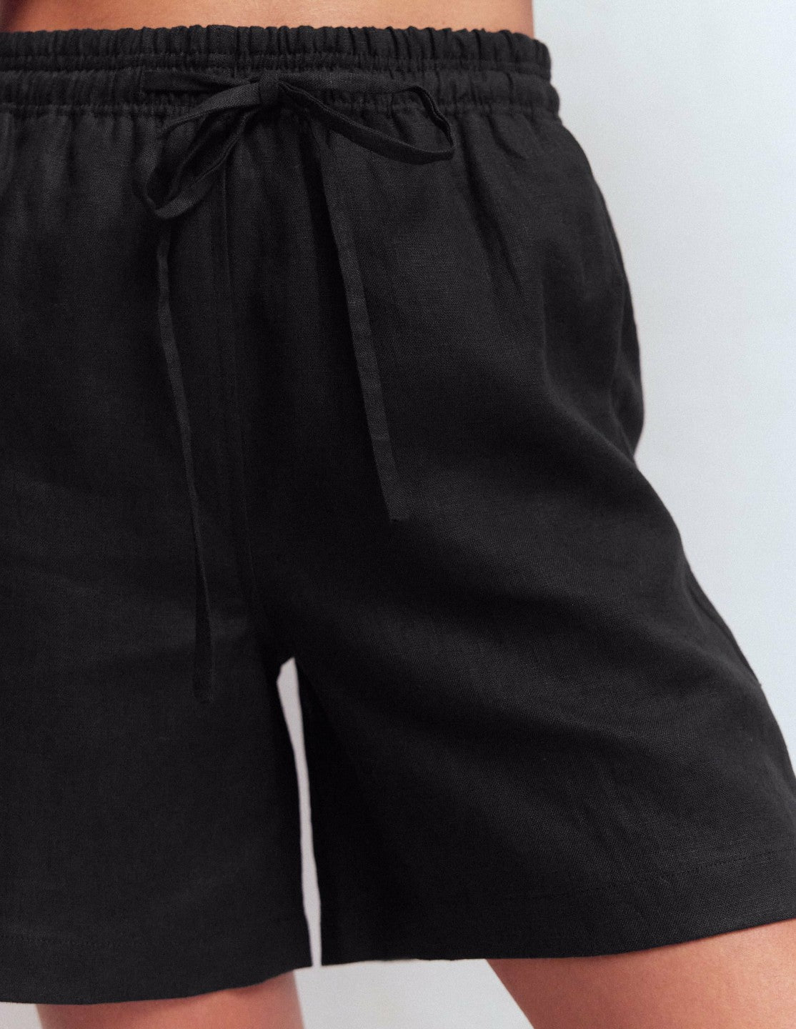 Islington Linen Shorts-Black / Boden Outlet