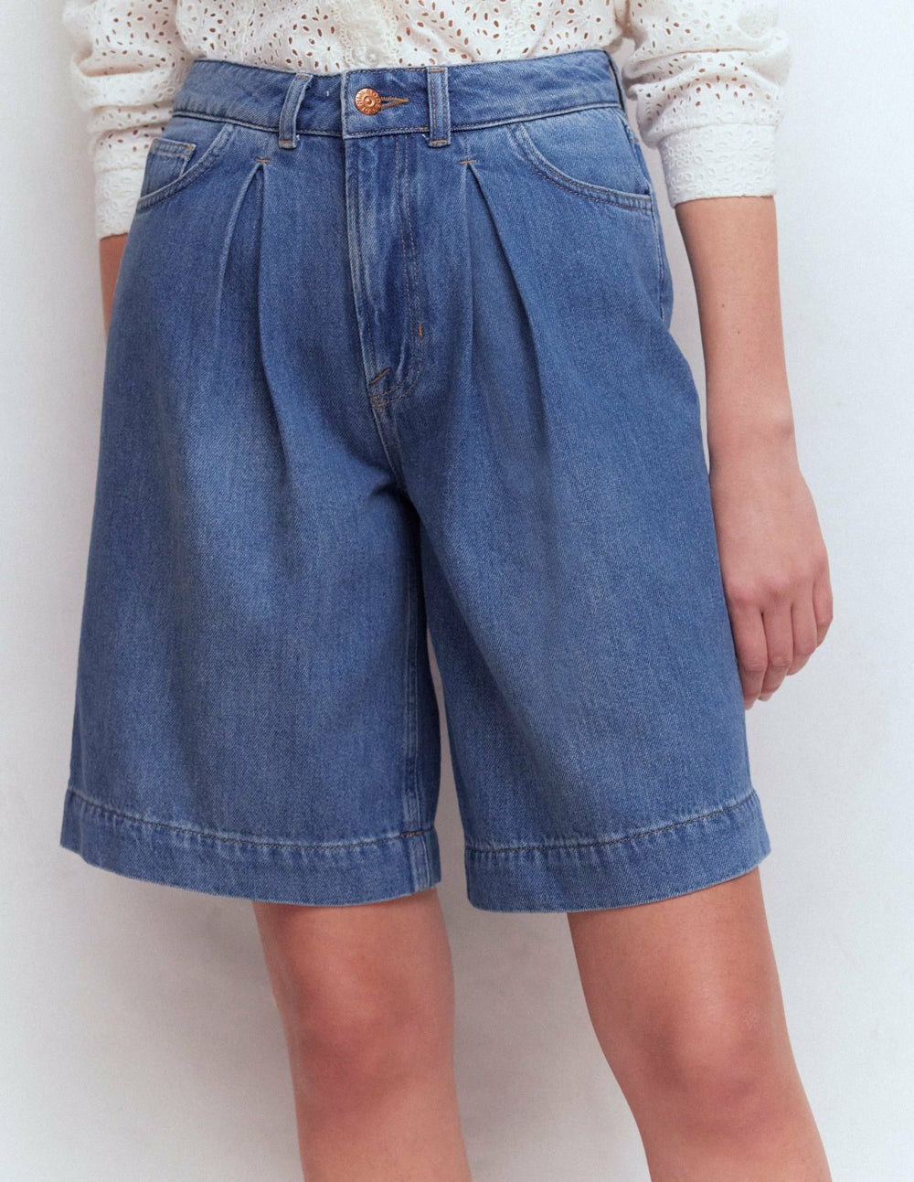 Denim Bermuda Short-Light Vintage / Boden On sale