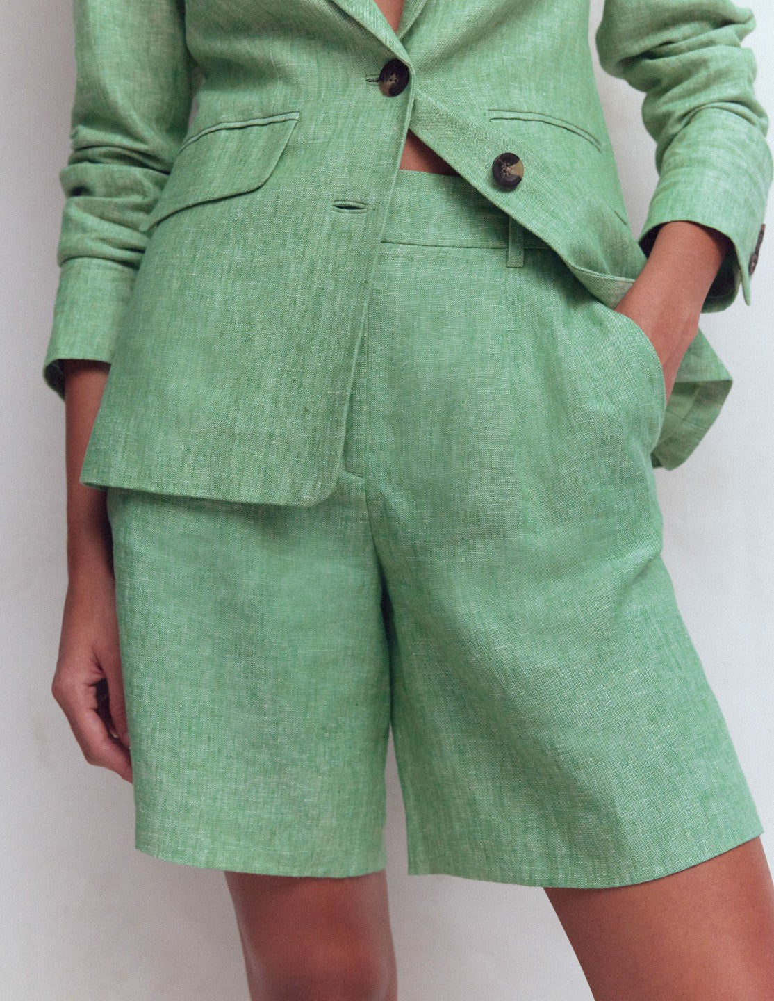 Kensington Linen Shorts-Aloe Green Chambray / Boden us