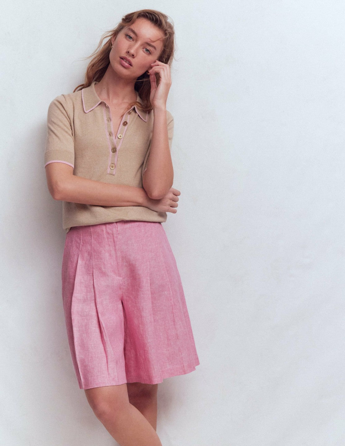 Highbury Pleated Linen Shorts-Meadowsweet Pink Chambray / Boden Outlet