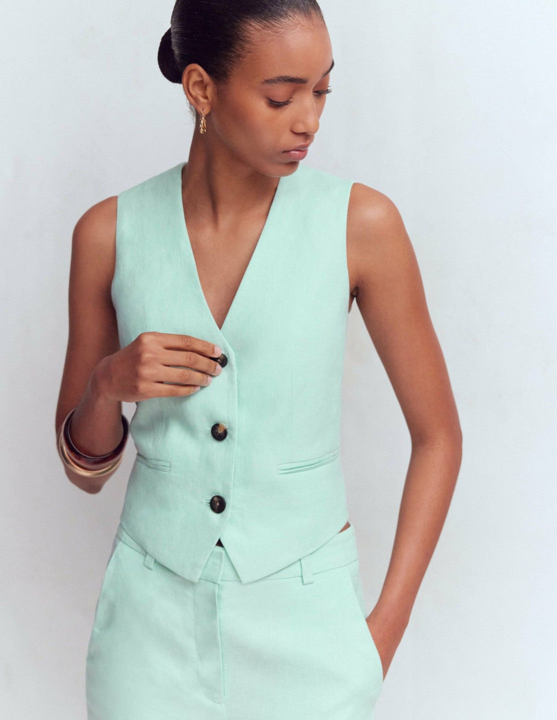 V-neck Linen Waistcoat-Spearmint / Boden On sale