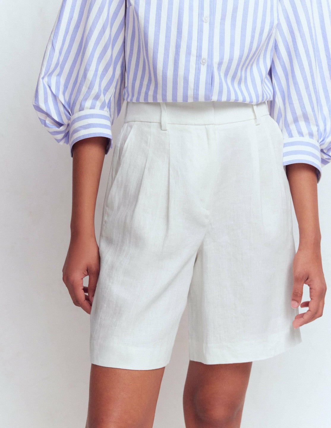 Kensington Linen Shorts-White / Boden