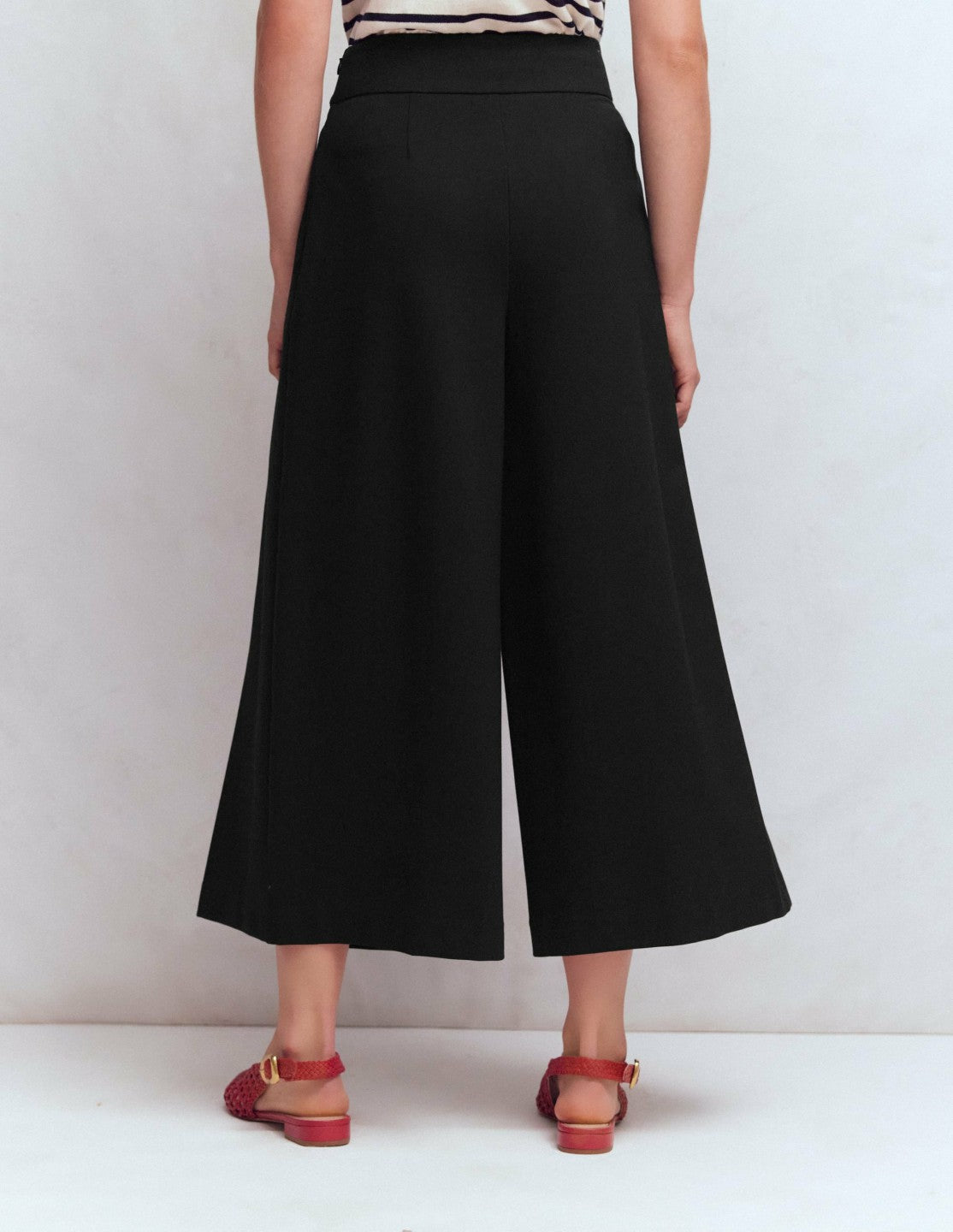 Single Pleat Ponte Culotte-Black / Boden