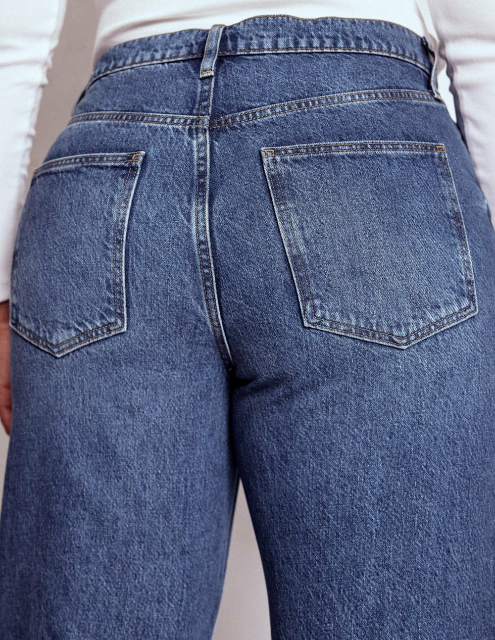 Mid Rise Relaxed Jeans-Mid Vintage / Boden us