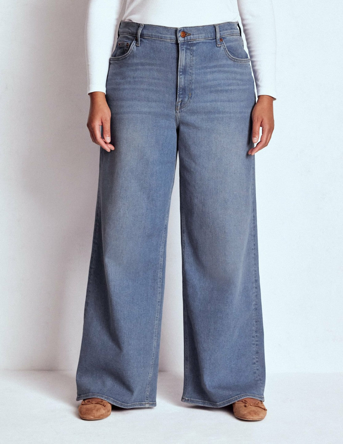 High Rise Wide Leg Jeans-Light Vintage / Boden Sale