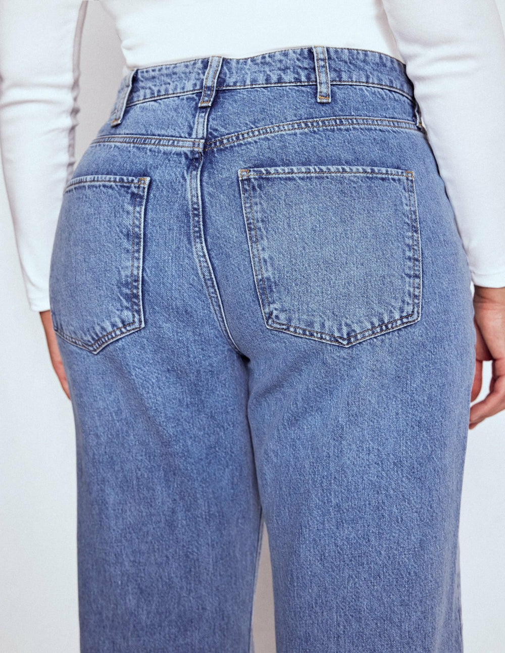 High Rise Straight Leg Jeans-Light Vintage / Boden Online