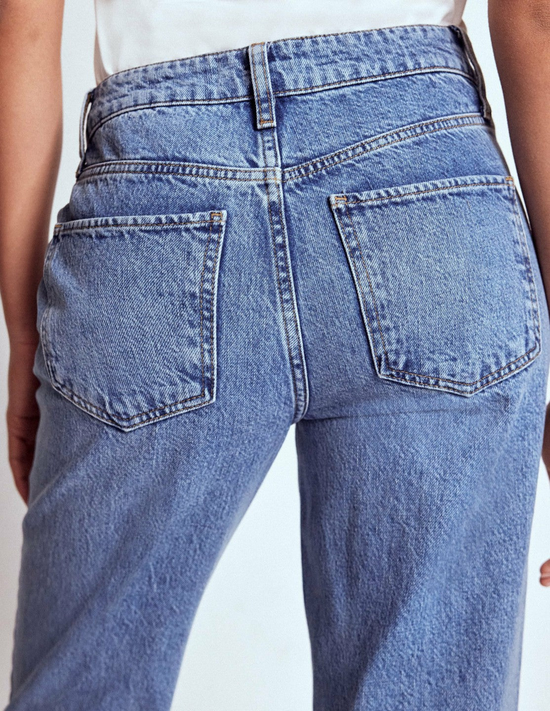 High Rise Straight Leg Jeans-Light Vintage / Boden Online