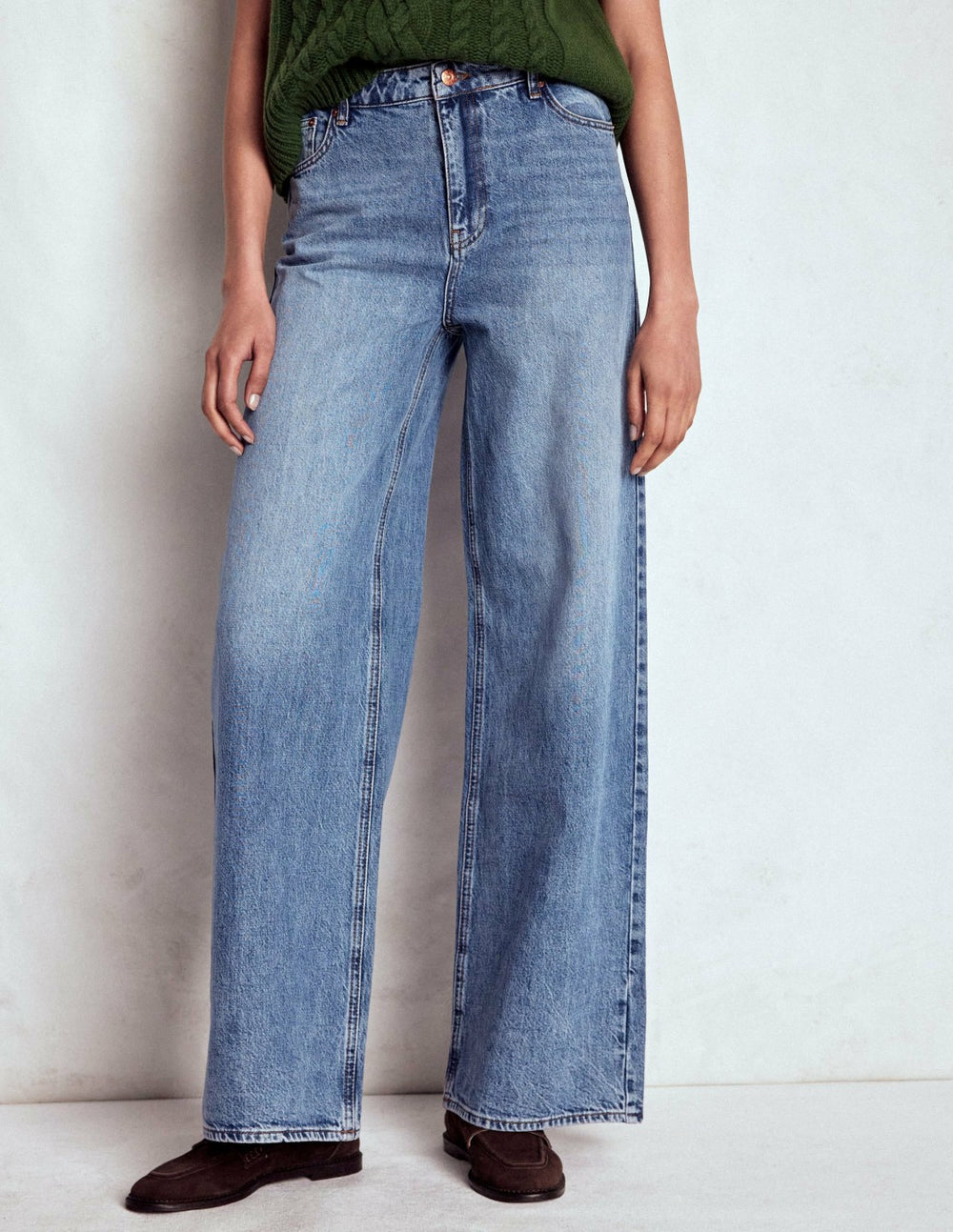 Relaxed Wide Leg Jeans-Mid Vintage / Boden