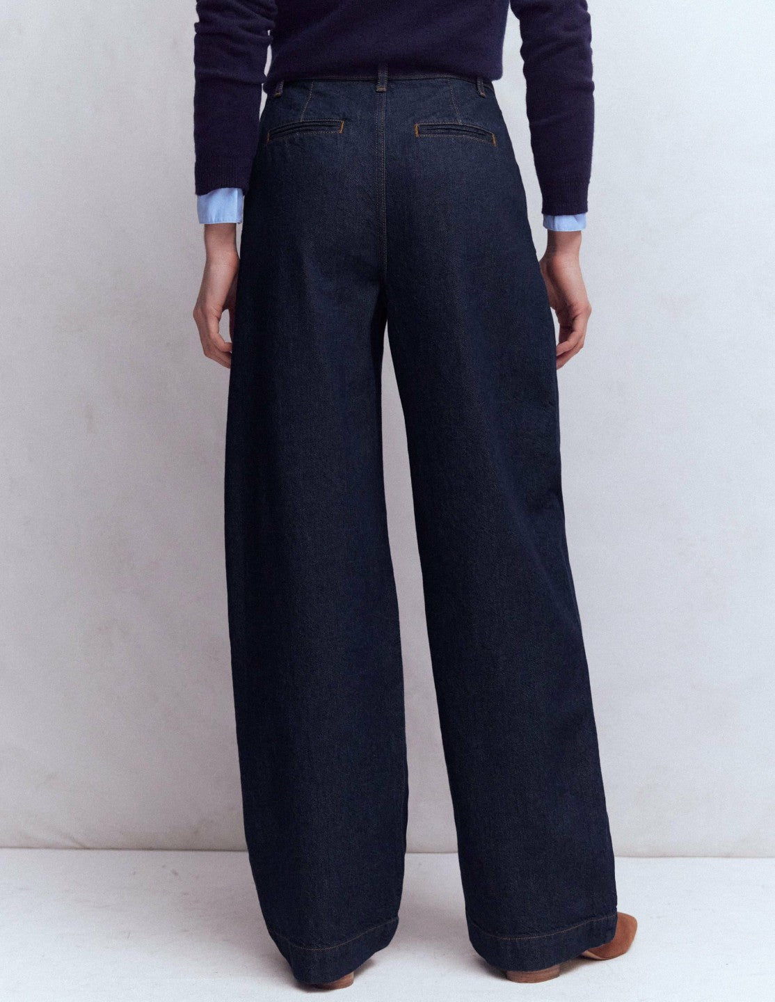 Pleated Wide Leg Jeans-Indigo Rinse / Boden Outlet