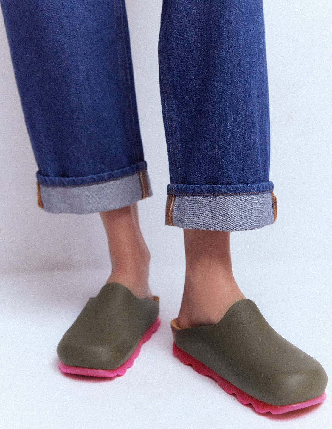 Lyla Colour Block Clogs-Khaki/Pink / Boden Outlet