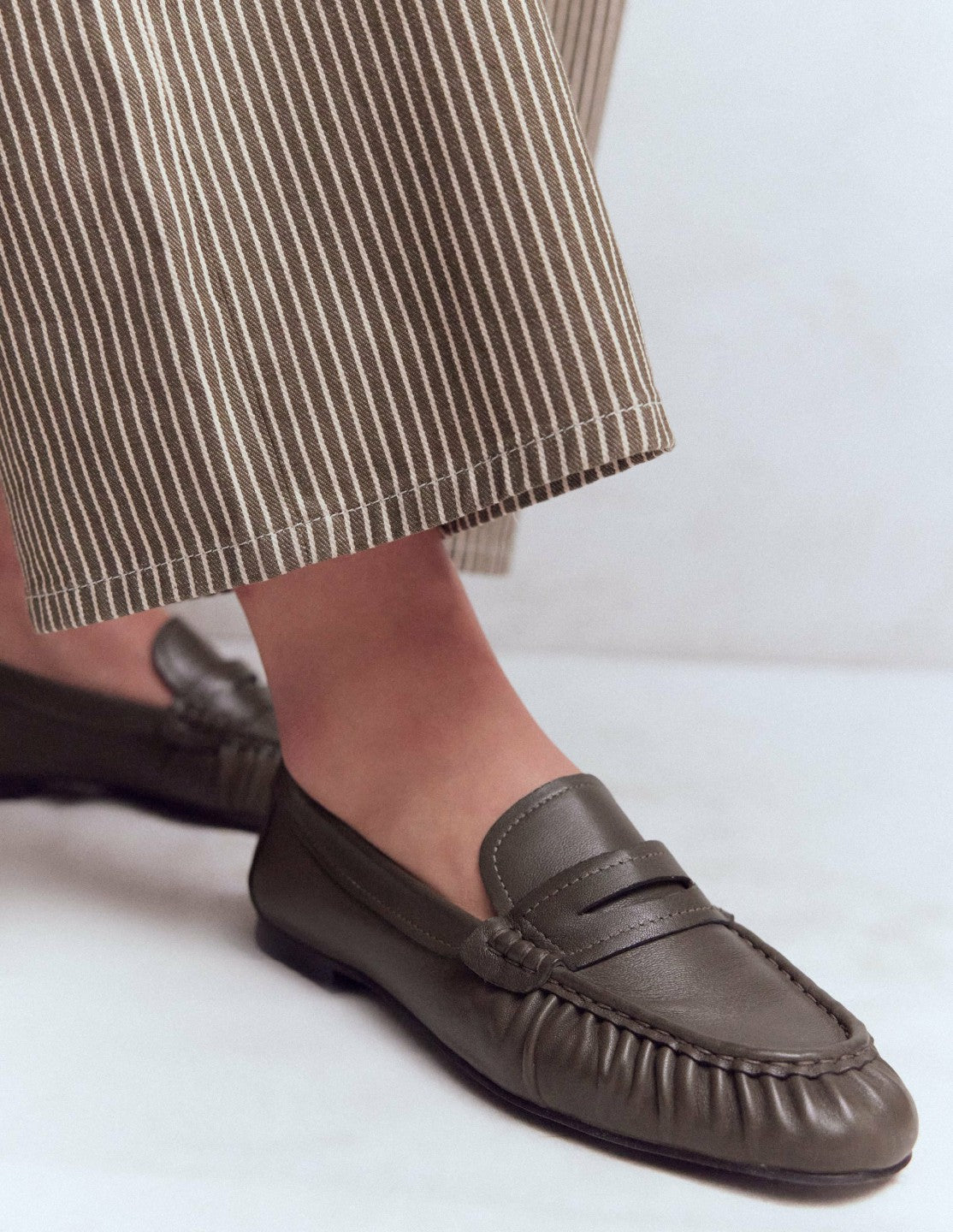 Super Soft Flexi Loafer-Deep Olive / Boden us
