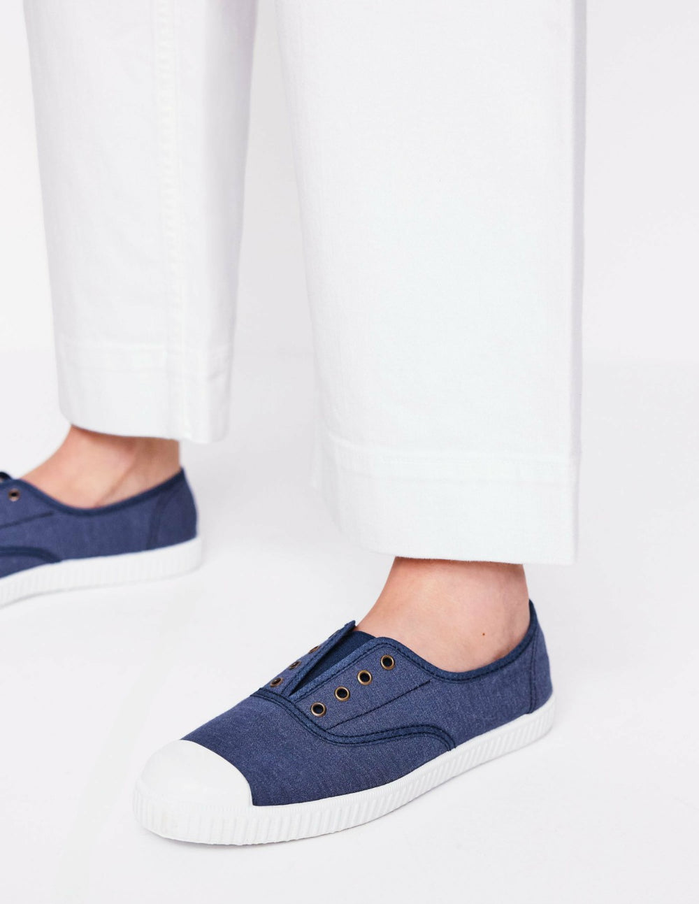 Laceless Canvas Plimsoll-Navy / Boden On sale