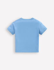 Short Sleeve Badge T-shirt-Glacier Blue Dino / Boden Sale