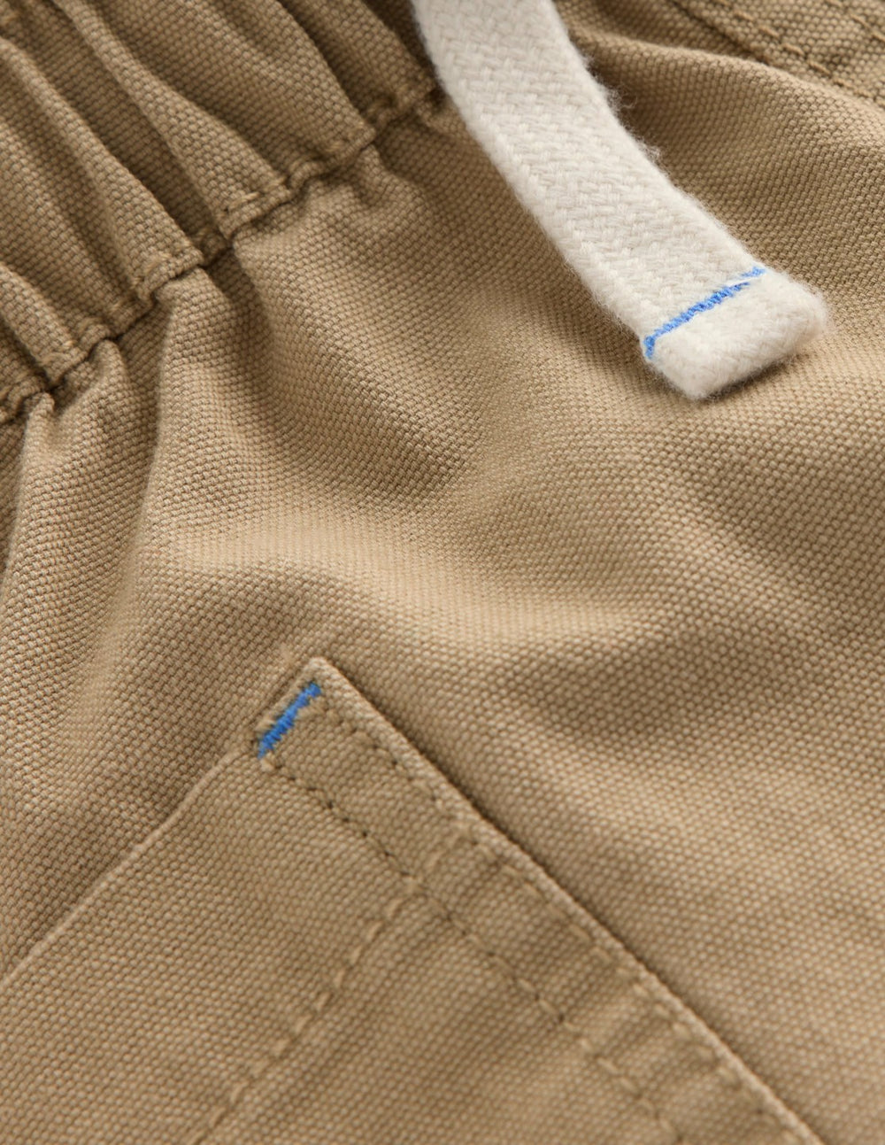 Cotton Pocket Shorts-Macadamia / Boden