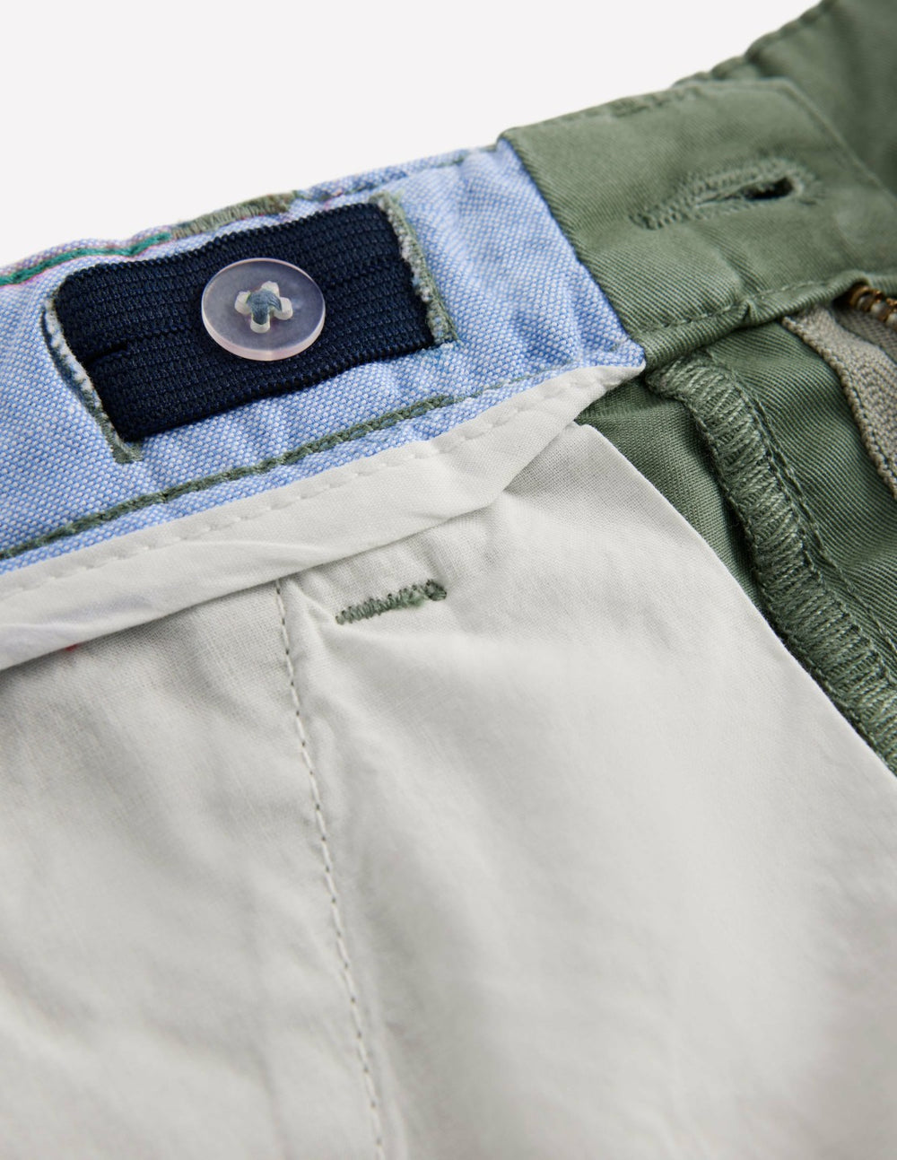 Classic Chino Shorts-Laurel Wreath / Boden