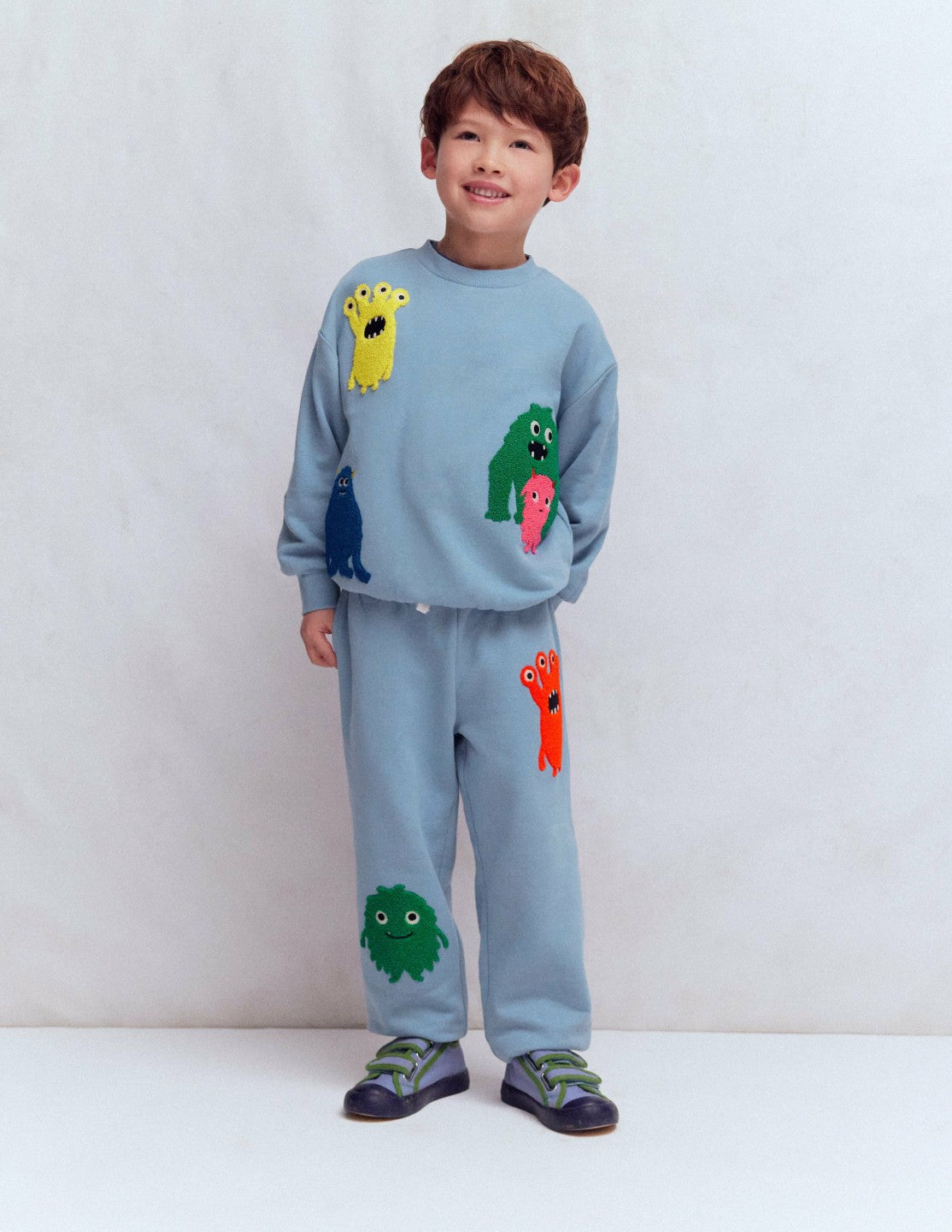 Fun Sweatpants-French Blue Monster Applique / Boden us