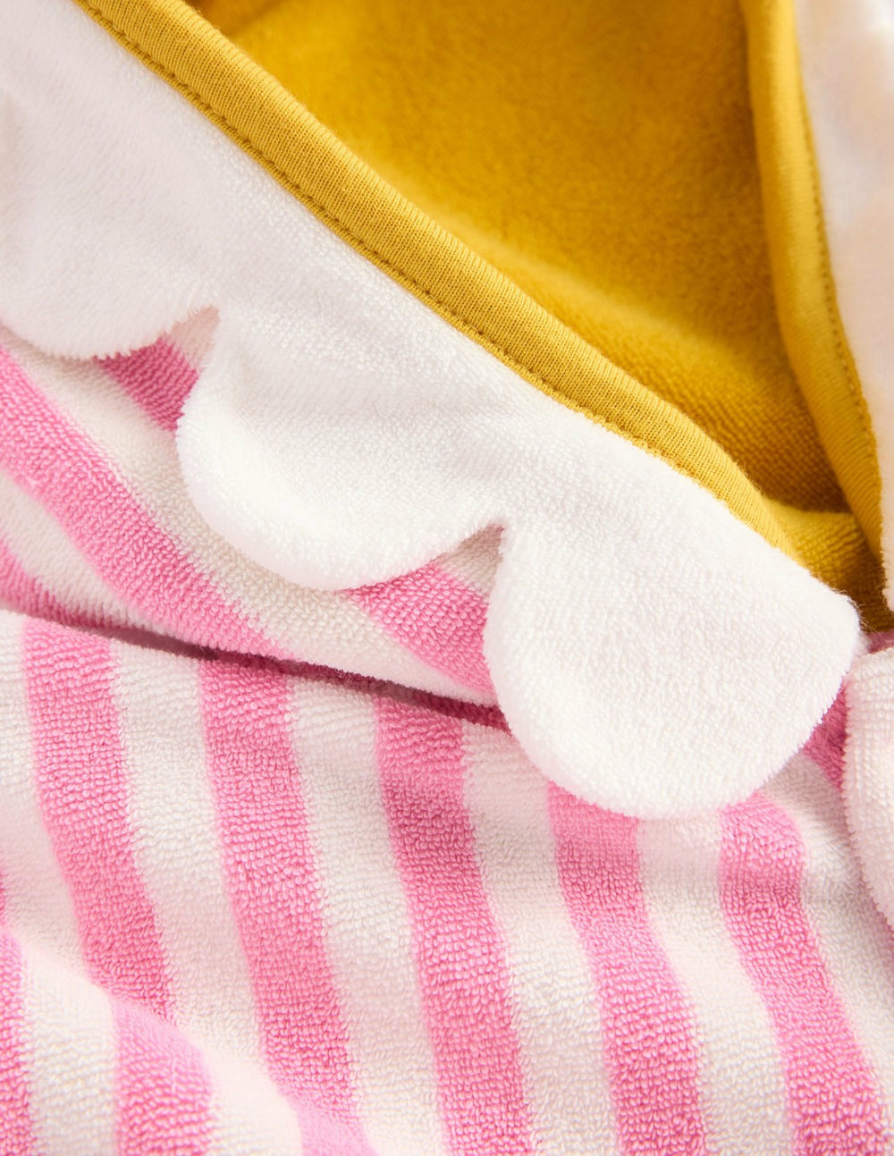 Novelty Towelling Throw-on-Pink Flower / Boden Outlet