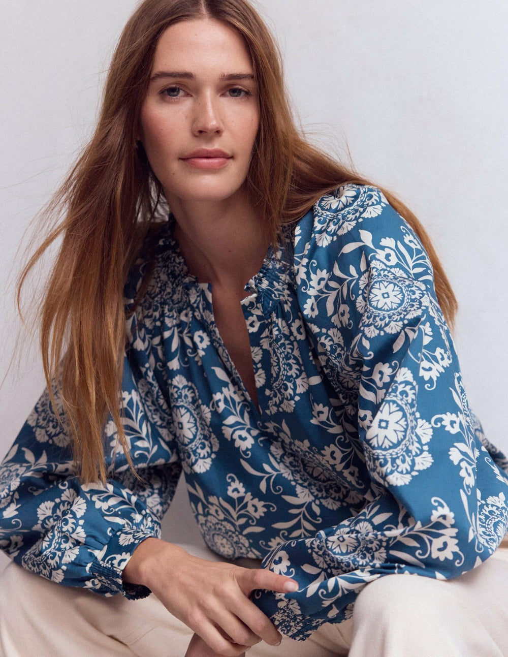 Serena Pleat Neck Top-Blue, Decorative Blossom / Boden