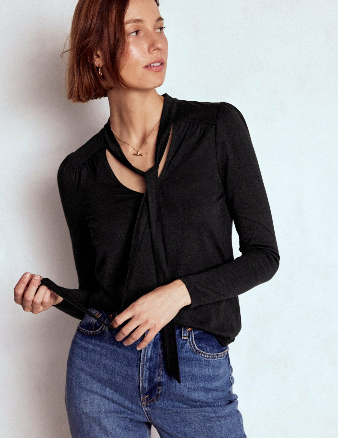 Tie Neck Supersoft Top-Black / Boden Outlet