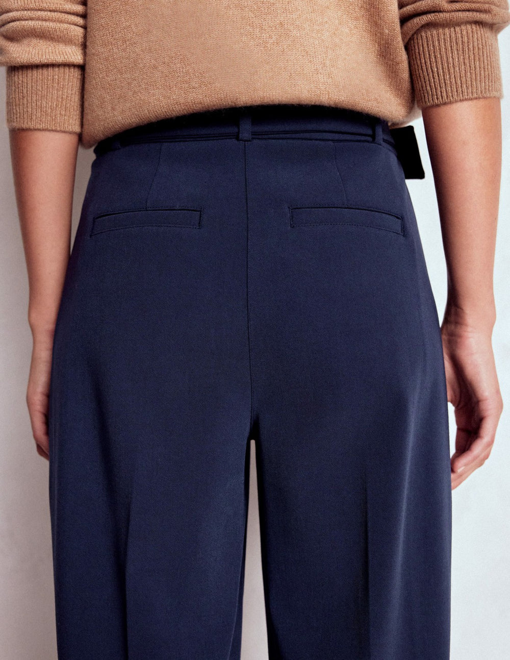 Pleat Front Pants-Navy / Boden Online