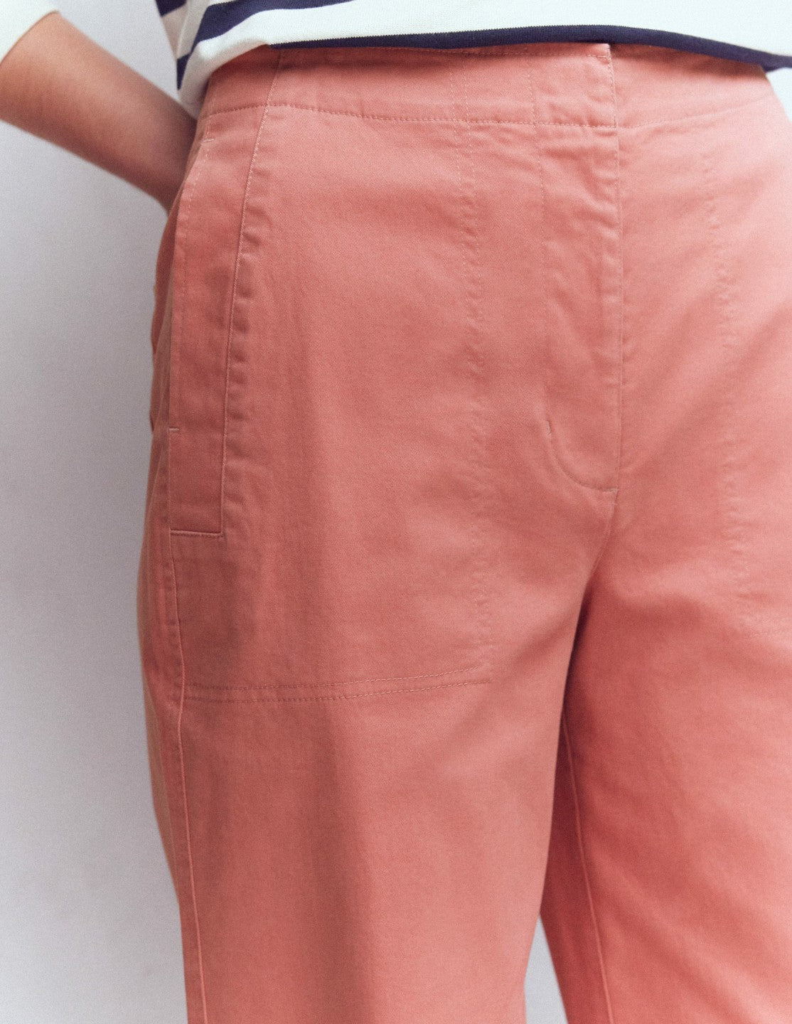 Barrel Leg Chino Pants-Vintage Rose / Boden Sale
