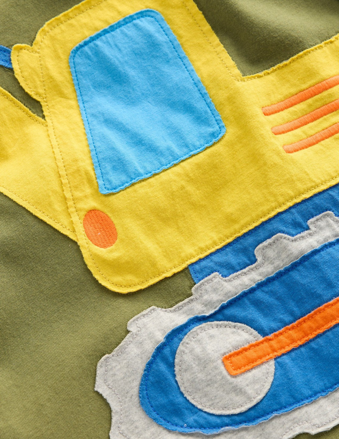 Fun Appliqué T-shirt-Lucky Green Digger / Boden