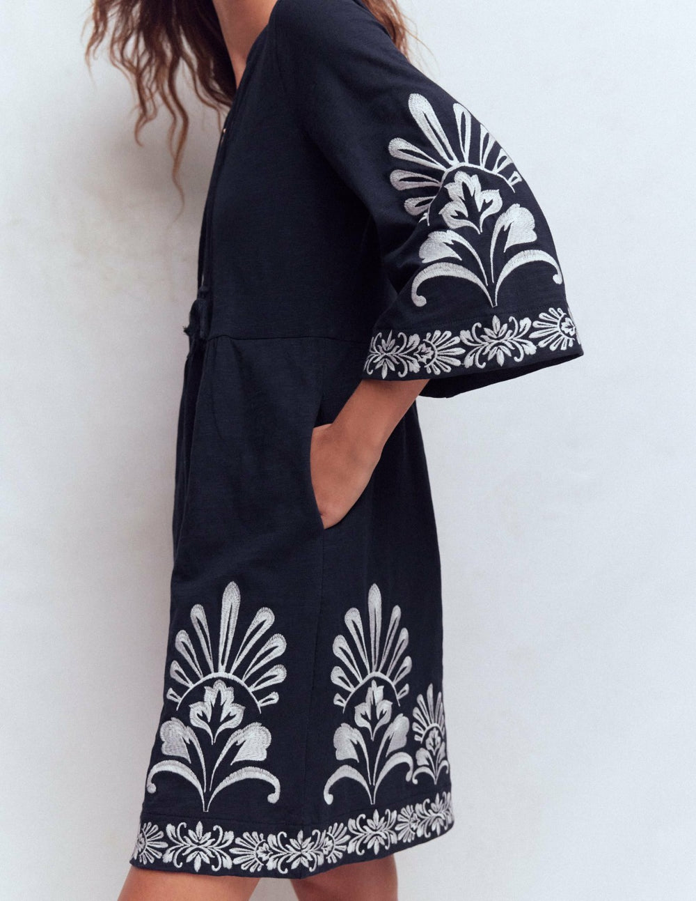 Short Kaftan Jersey Dress-Navy Embroidered / Boden Sale