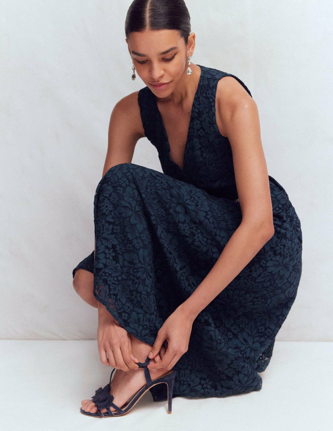 Lace Plunge Neck Panel Dress-Navy / Boden Online