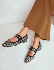 Vic Chisel Toe Mary Janes-White/Black / Boden Outlet