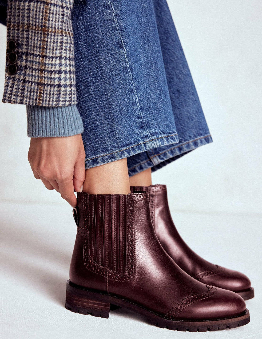 Brogue Detail Chelsea Boots-Oxblood / Boden Online