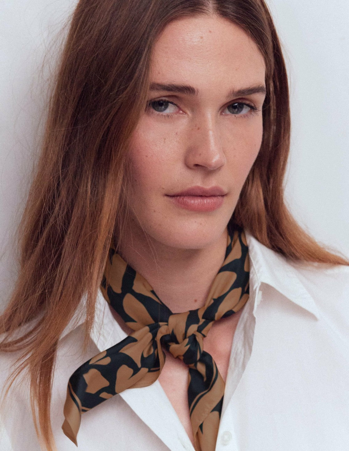 Elisabeth Silk Square Scarf-Heart Scatter / Boden us