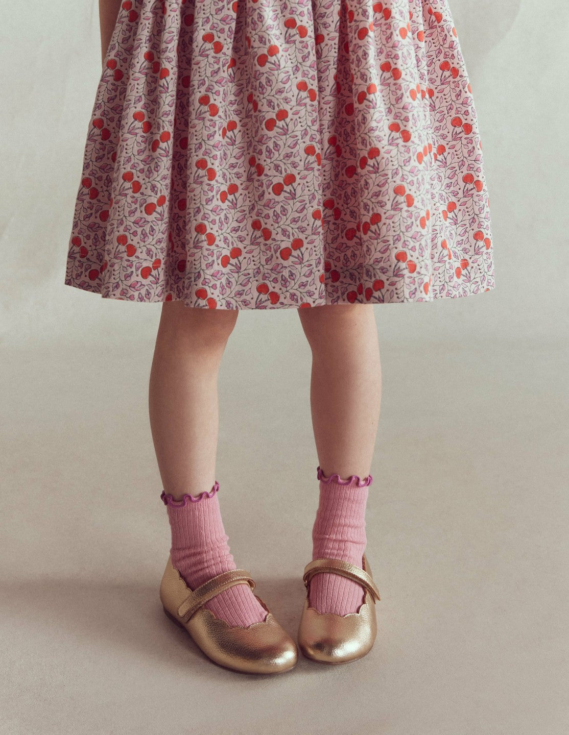 Scallop Mary Janes-Gold / Boden Online
