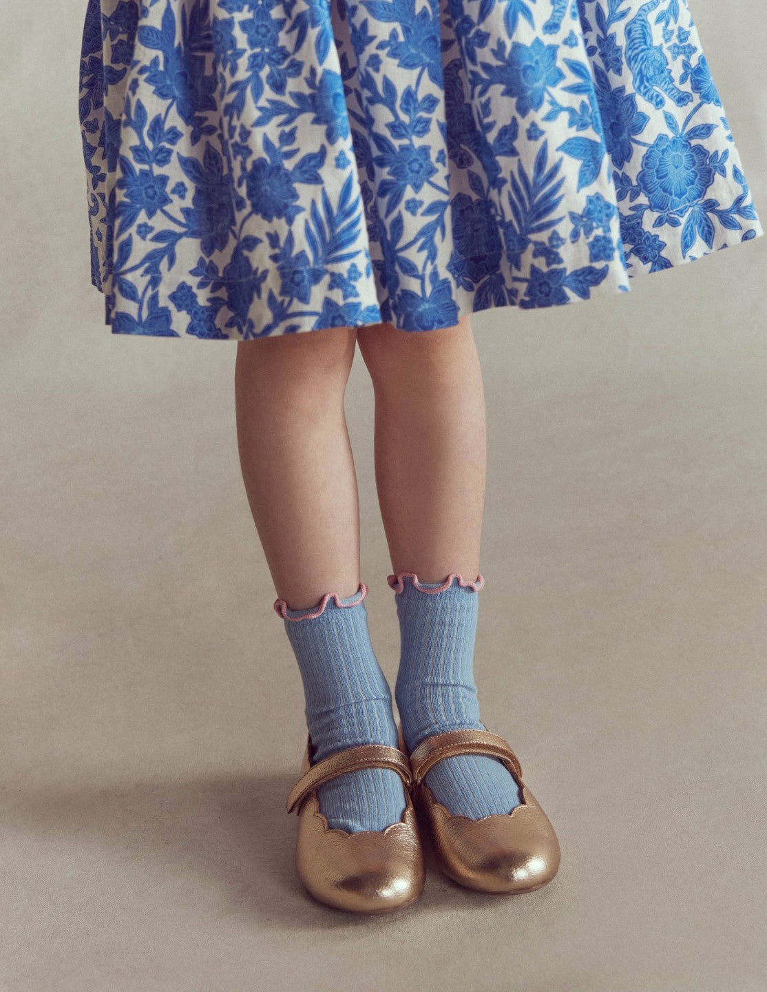 Scallop Mary Janes-Gold / Boden Online